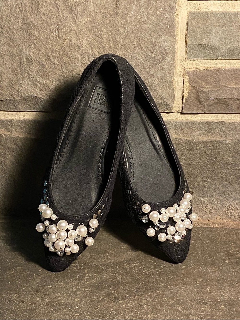 NWOT SOLE DIVA numbered black lace ballet flats/pumps,pearls,crystals,studs,US 6
